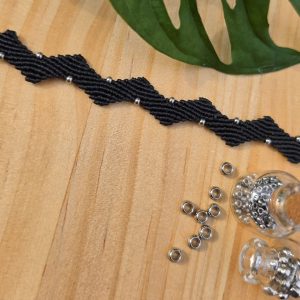 Zapetljana Zig Zag choker