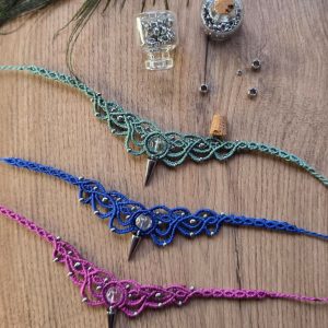 Zapetljana Clarity macrame ogrlica
