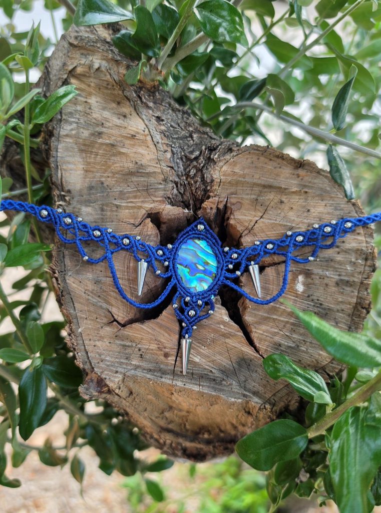 Zapetljana Elvish macrame ogrlica Cres Edition